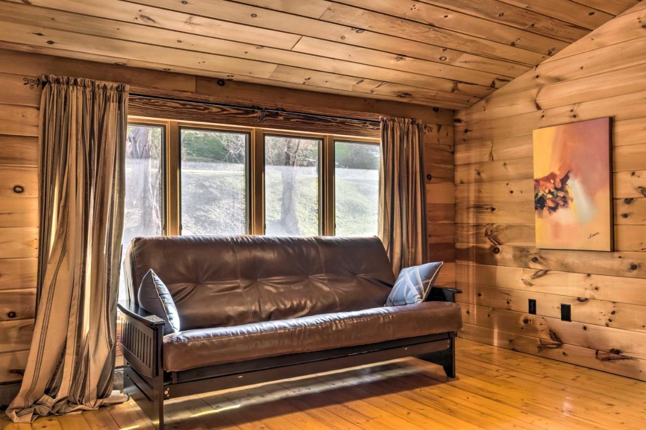 The Cabin At Marys Place With Deck And Mtn Views! Villa Maggie Valley Eksteriør bilde