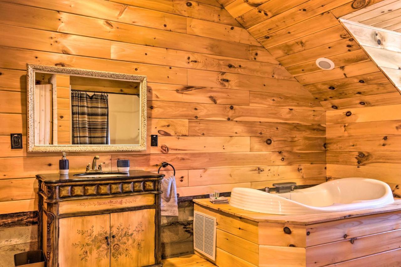 The Cabin At Marys Place With Deck And Mtn Views! Villa Maggie Valley Eksteriør bilde